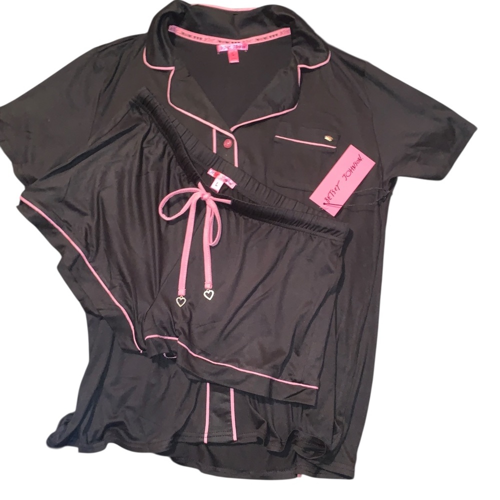 Betsey Johnson Black Short Pajama Set with Pink Piping NWT Large